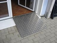 Zur vergrösserten Ansicht Rollstuhl Ferienwohnung Ostsee behindertengerecht Ostsee barrierefrei