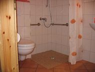 Zur vergrösserten Ansicht Rollstuhl Ferienwohnung Ostsee behindertengerecht Urlaub Ostsee barrierefrei
